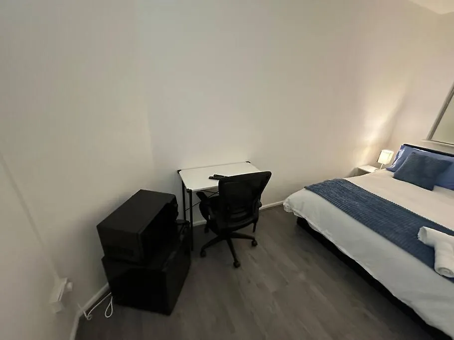 Guest house Small Cozy Private Bedroom Zone1 London