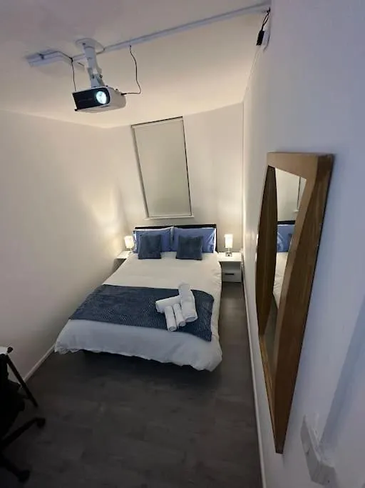 Small Cozy Private Bedroom Zone1 London Gæstehus